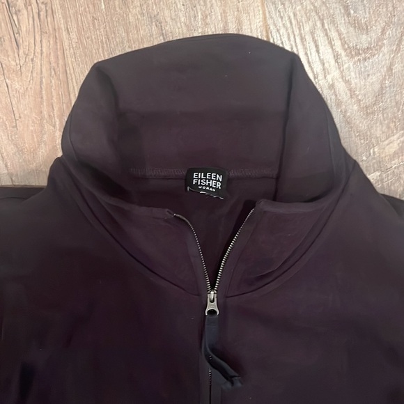 Eileen Fisher Woman’s Black Zip Up - Picture 2 of 6